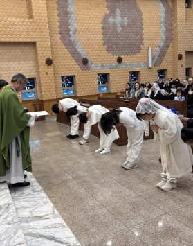 복사전례학교 수료증 전달